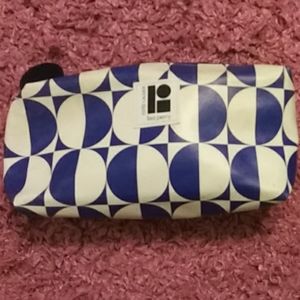 Estee Lauder cosmetic bag